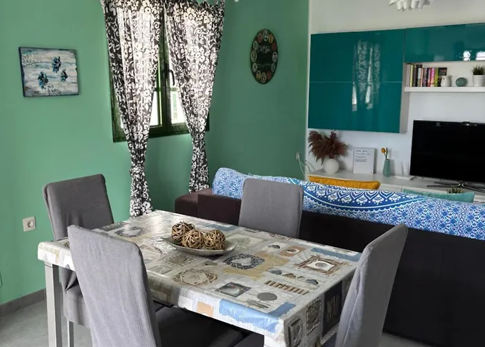 Holiday home Loma In *