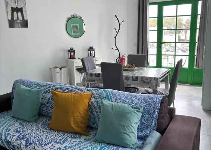 Loma In פוארטו דל כרמן